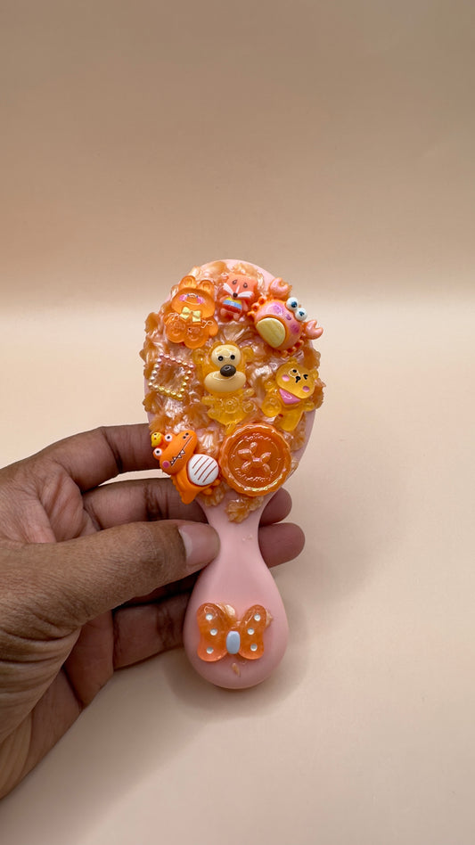 Decoden Hair Brush - Orange Magic