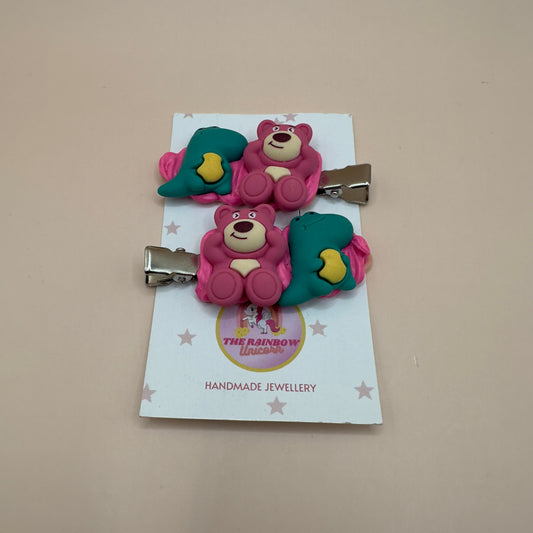 Cuddly bear clips