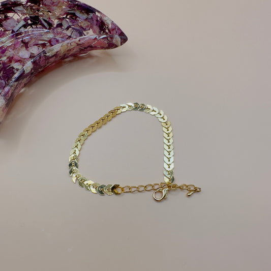 Arrow gold bracelet