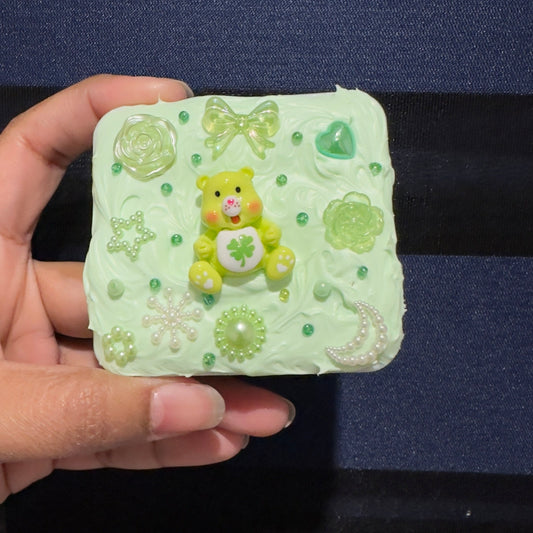 Decoden compact mirror - Green Bear